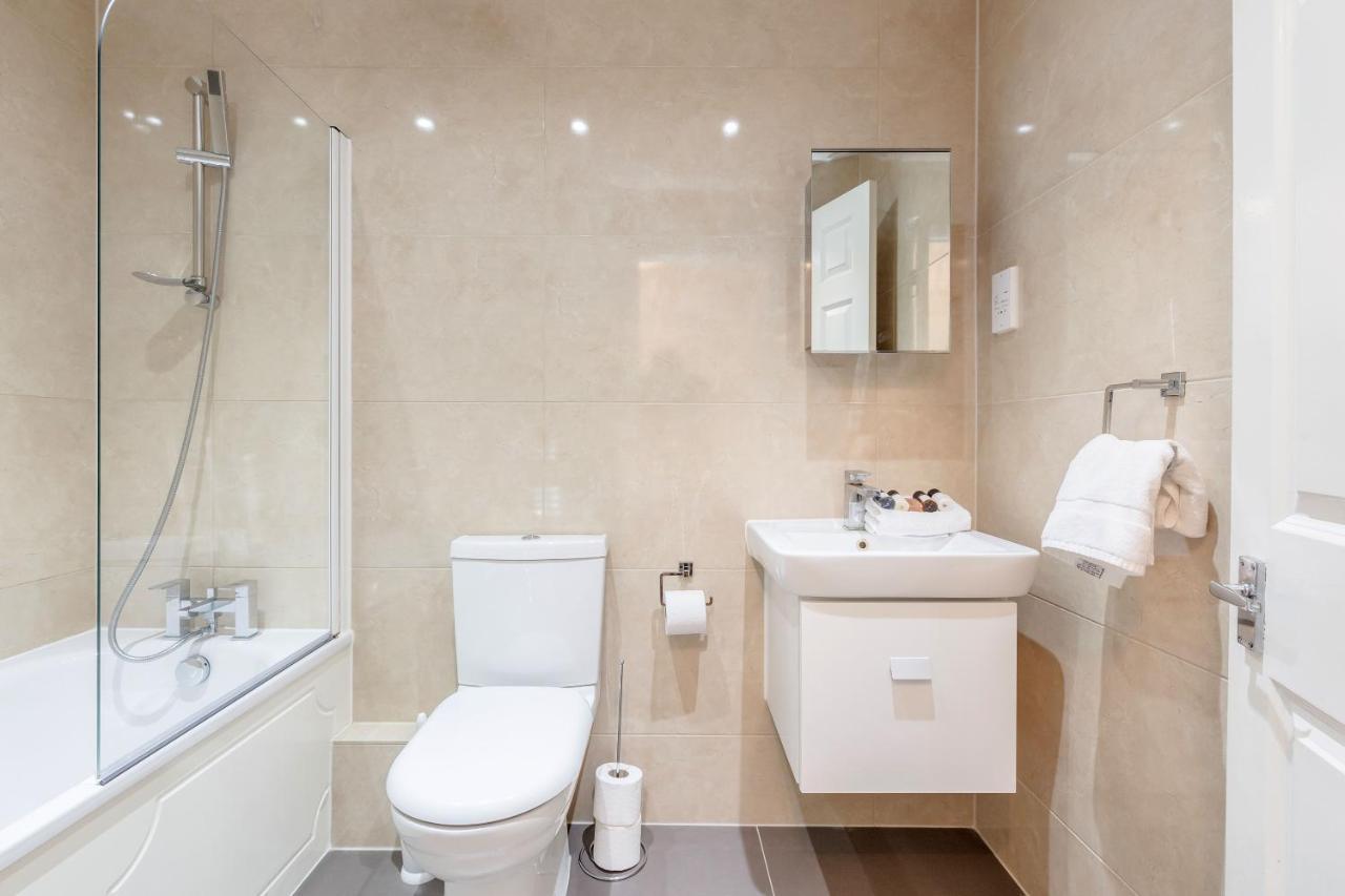 Apartment Roomspace Serviced Apartments- Regents Court